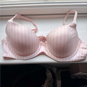 Victoria’s Secret Bra
36B
Pink & White Stripe